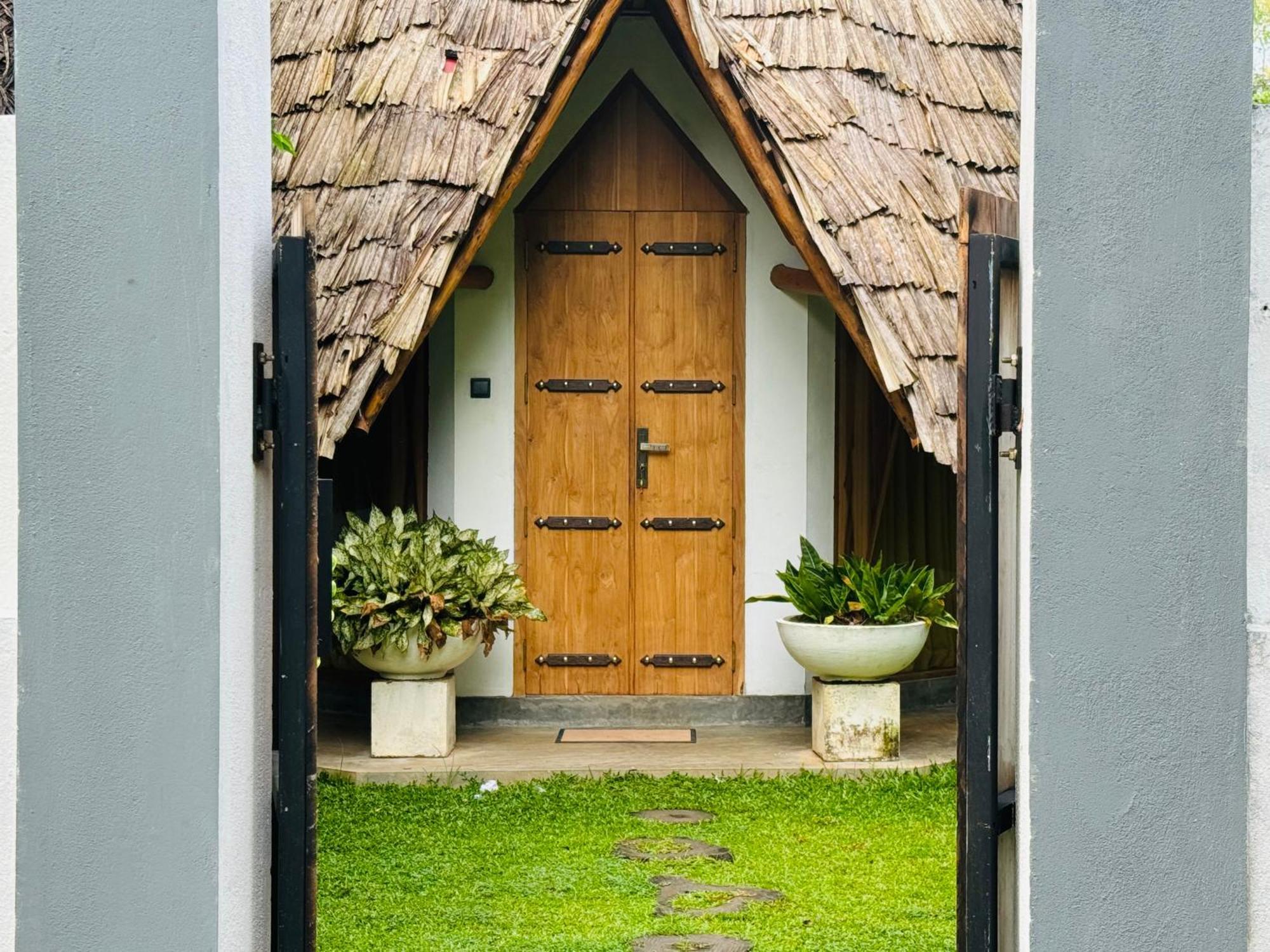 Turtle Wood Cabin Tangalle Buitenkant foto