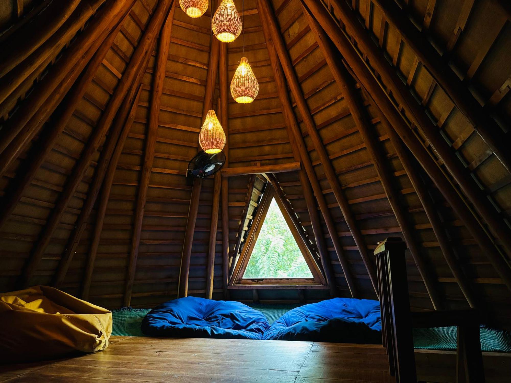 Turtle Wood Cabin Tangalle Buitenkant foto